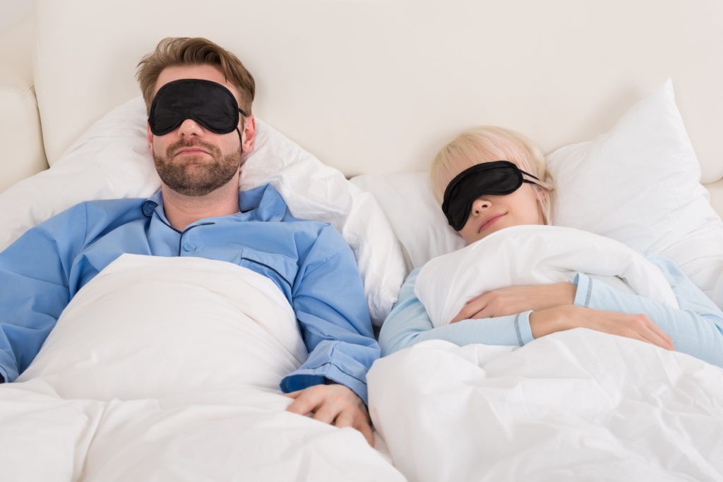 should-i-wear-an-eye-mask-for-sleeping-the-odd-company